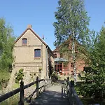 Rosenhaus Der Wasserburg *