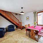 Rosenhaus Der Wasserburg 아파트 *