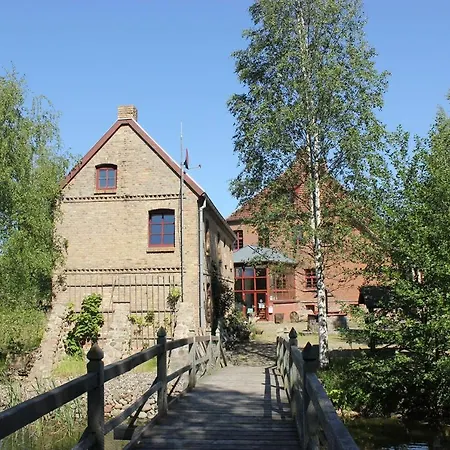 Rosenhaus Der Wasserburg *