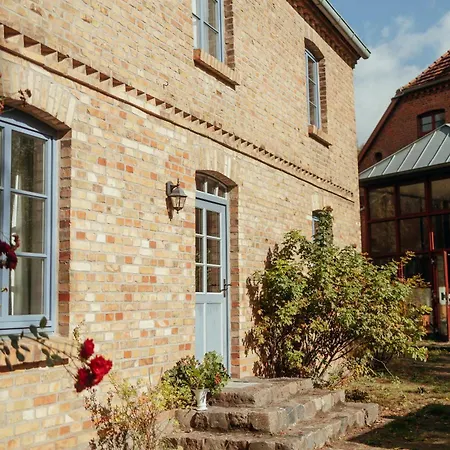 Rosenhaus Der Wasserburg * Gielow