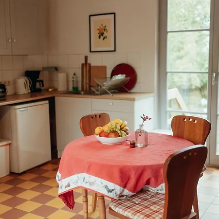 Rosenhaus Der Wasserburg *