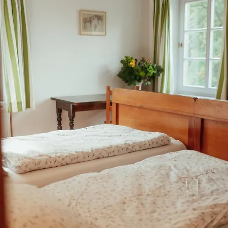 Rosenhaus Der Wasserburg * Gielow